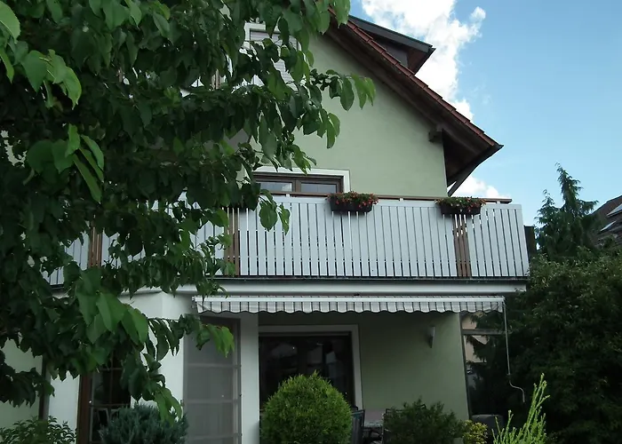 Kro Gaestehof - Weinbau Saeger *