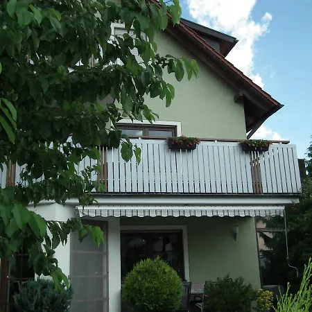 イン Gaestehof - Weinbau Saeger *